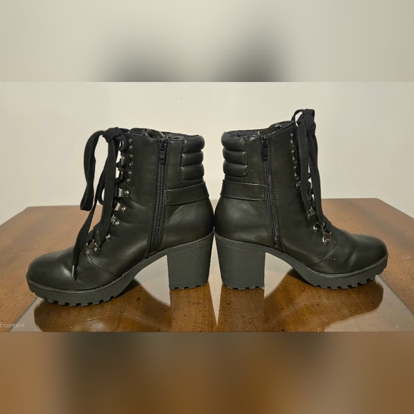 MIA Black Chunky Heel Faux Leather Lace Up Boots Womens 8.5 - Picture 4 of 11